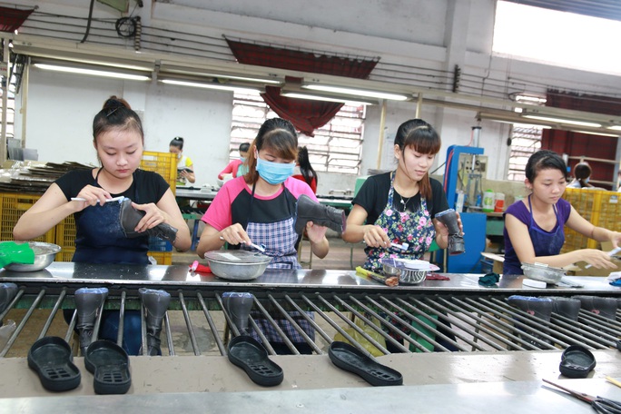 Bãi bỏ lương cơ sở: Sửa 13 quy định về tiền lương đóng bảo hiểm xã hội, chế độ bảo hiểm xã hội - Ảnh 1. Bãi bỏ lương cơ sở: Sửa 13 quy định về tiền lương đóng bảo hiểm xã hội, chế độ bảo hiểm xã hội - Ảnh 1.