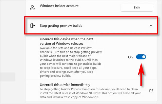 Bật “Unenroll this device when the next version of Windows releases”