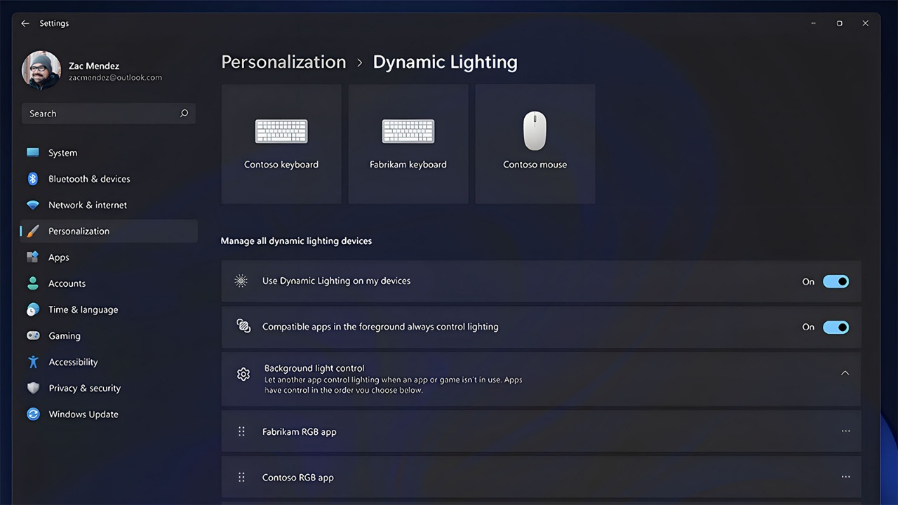 Dynamic Lighting, tính năng cho phép người dùng điều khiển đèn RGB thiết bị ngoại vi