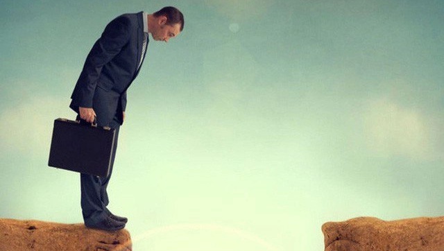 4 kiểu người này có khả năng cao sẽ rơi vào cảnh "màn trời chiếu đất" vì đã thực hành các lối sống cực kỳ sai lầm