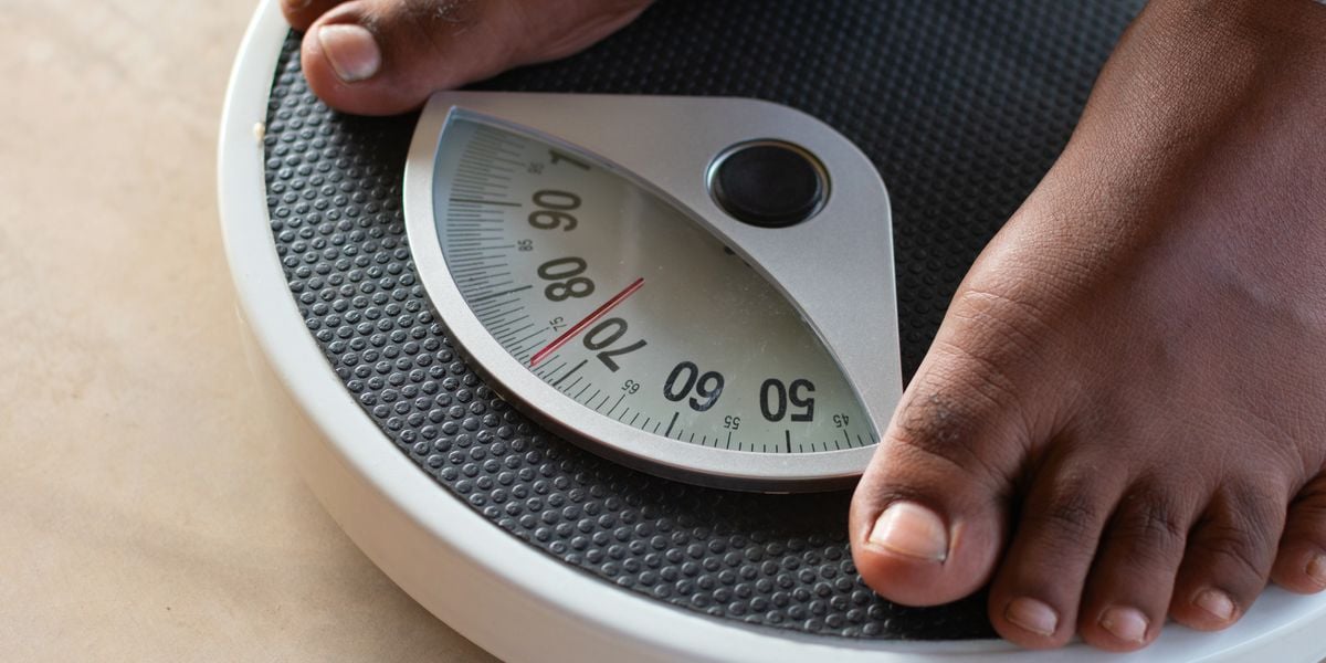 Lối sống và chế độ ăn uống trong mùa lạnh có thể làm tăng chỉ số BMI (Ảnh: Internet)